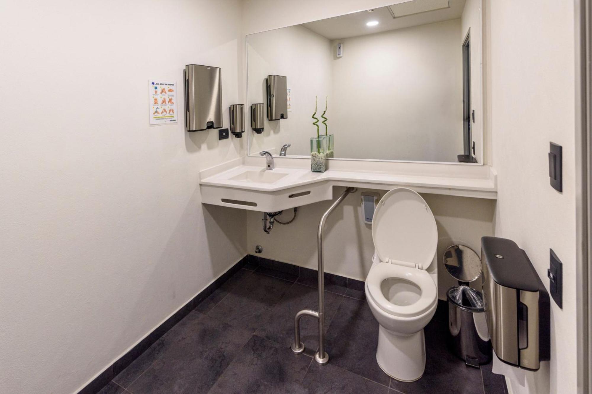 City Express Junior By Marriott Bogota Aeropuerto Εξωτερικό φωτογραφία