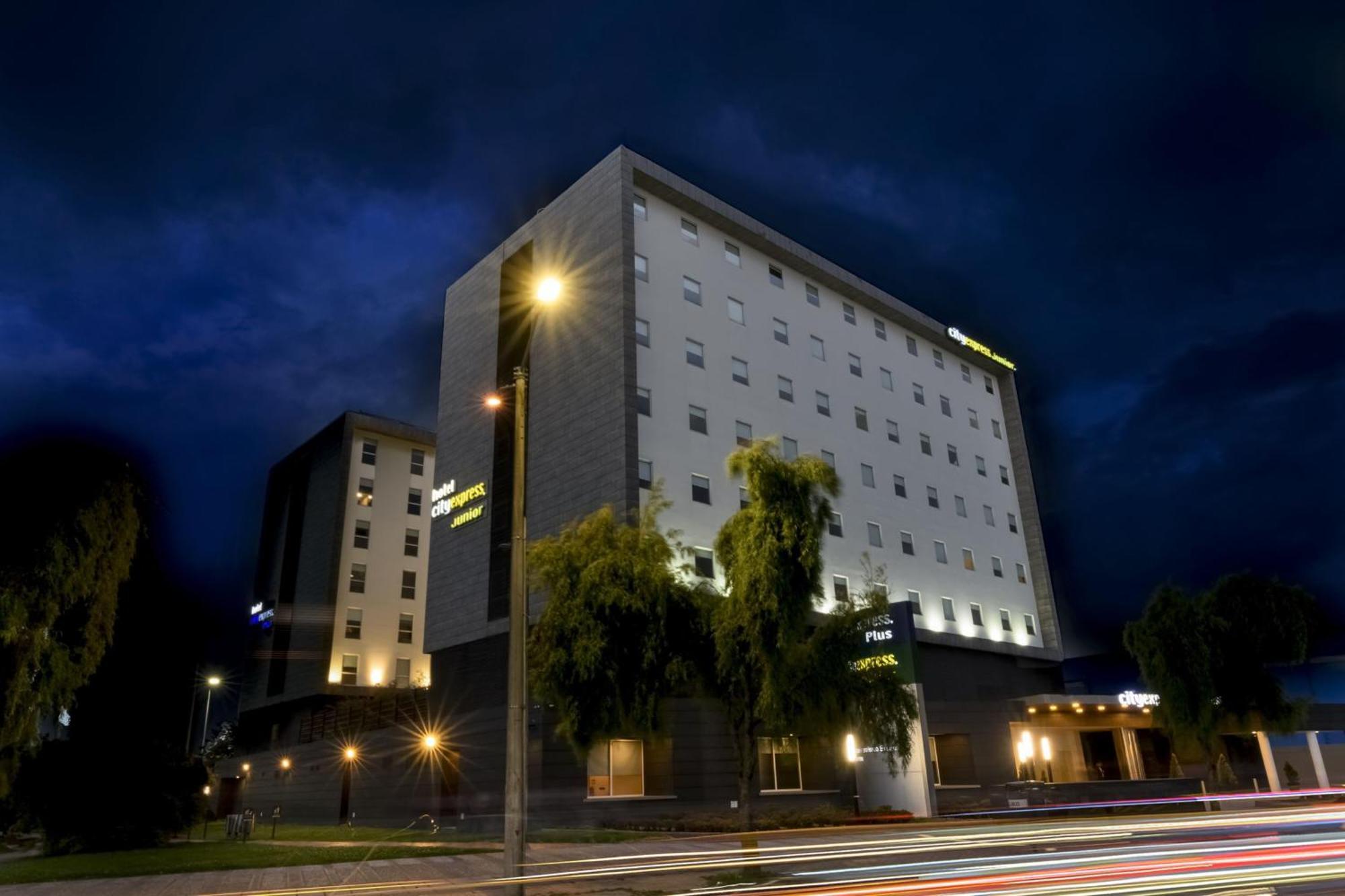 City Express Junior By Marriott Bogota Aeropuerto Εξωτερικό φωτογραφία